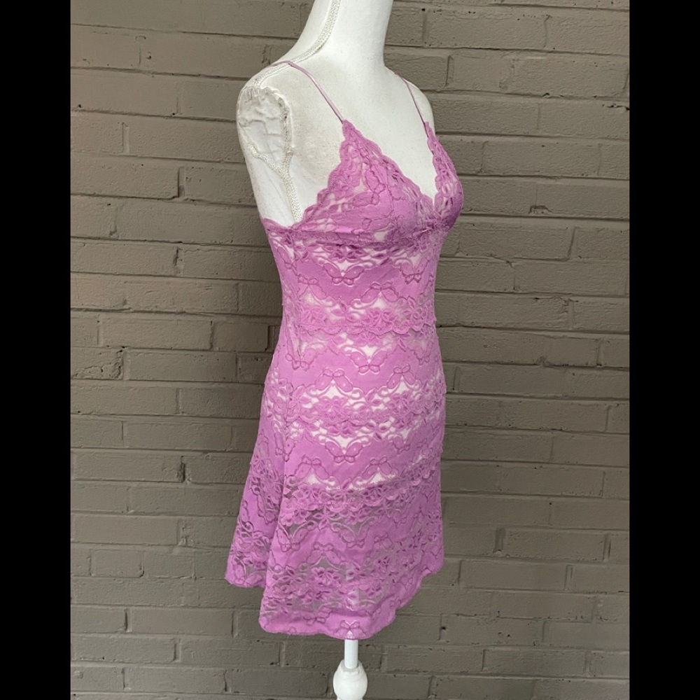 Floral & Butterfly Lace Nighty S - Picture 4 of 10